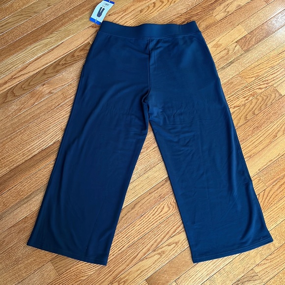 SENTIMENTAL NEW YORK Capri pants - Picture 5 of 8